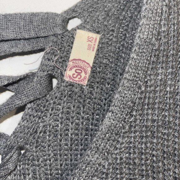 Grey knit sweater - Picture 3 of 3